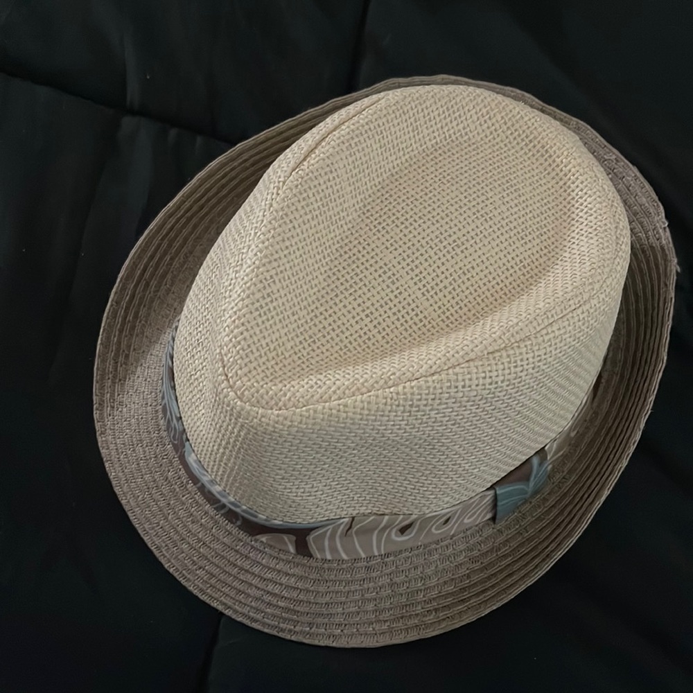 Khaki-colored, big boy sized hat.